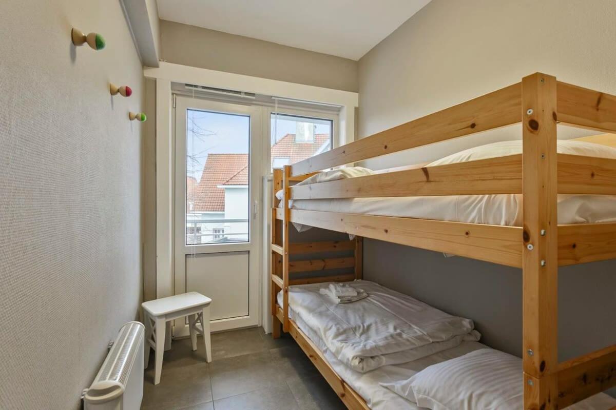 Huswell - Lovely Family Apartment 50 Meters From The Sea De Haan Exteriör bild