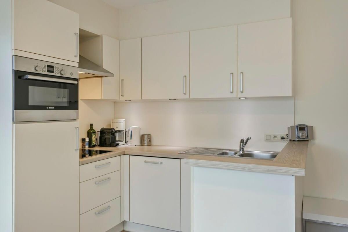 Huswell - Lovely Family Apartment 50 Meters From The Sea De Haan Exteriör bild
