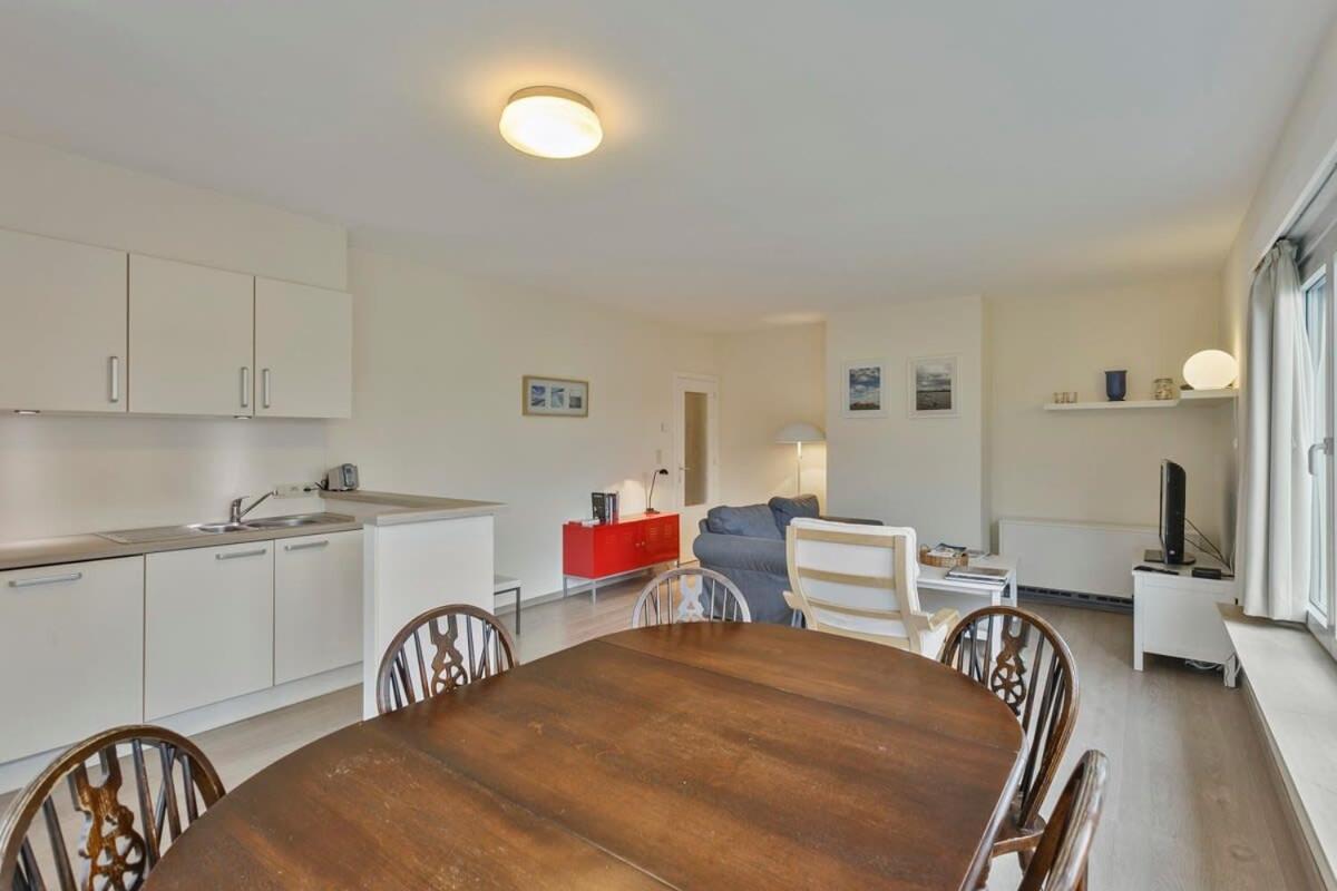 Huswell - Lovely Family Apartment 50 Meters From The Sea De Haan Exteriör bild