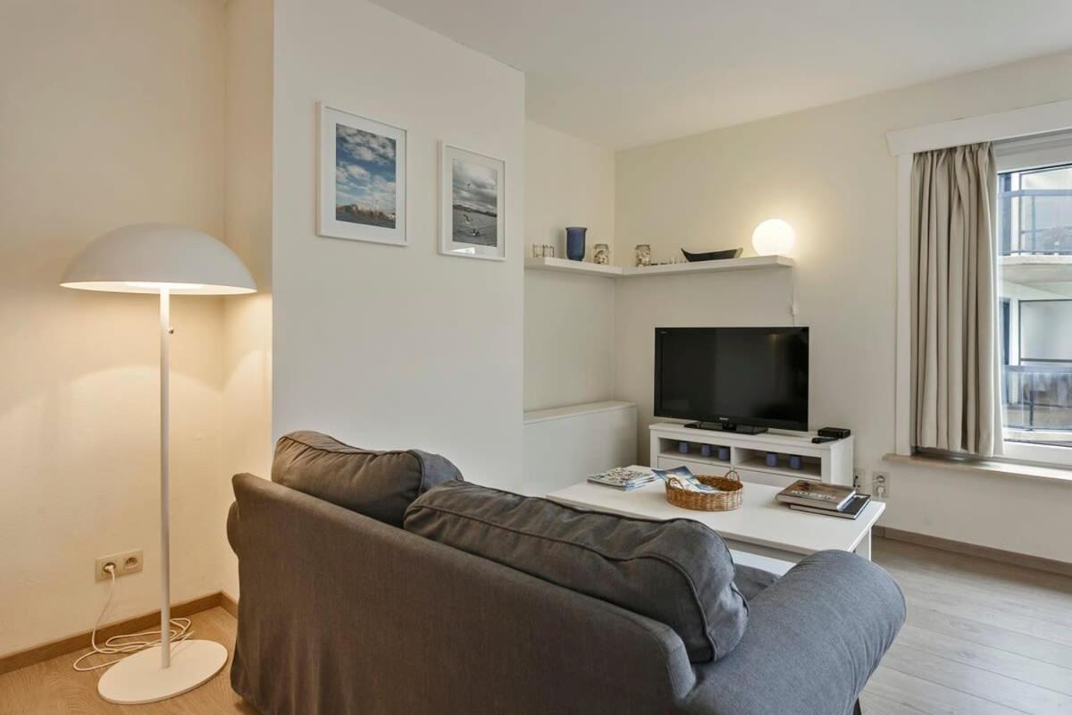 Huswell - Lovely Family Apartment 50 Meters From The Sea De Haan Exteriör bild